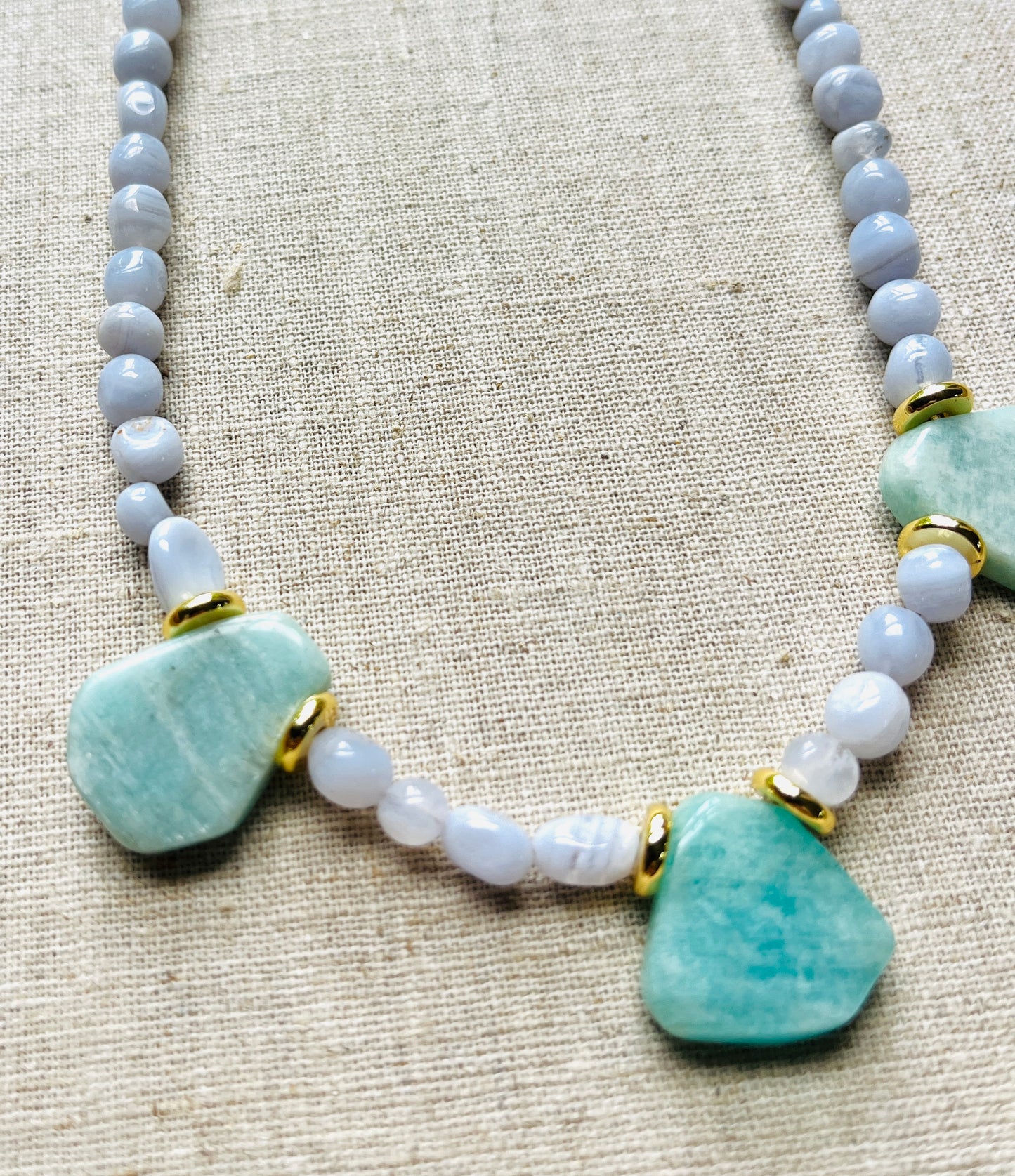 Stone Beaded Pendant Necklace
